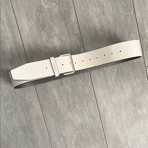 DKNY Faux Leather Cream Belt with Gold Buckle, Size L/XL